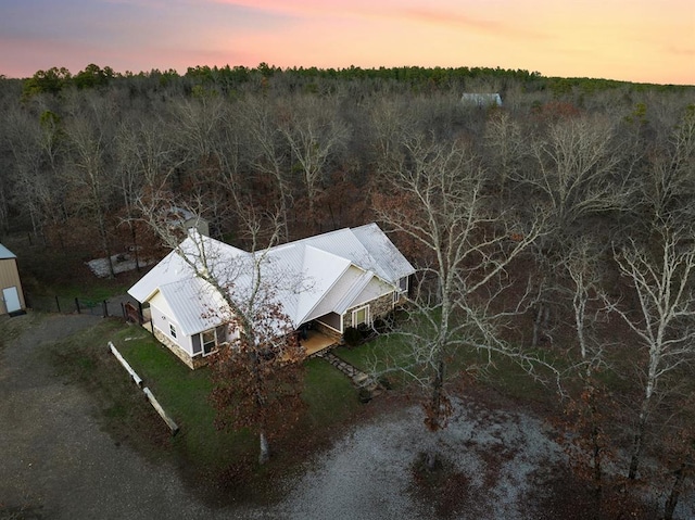 view of aerial view at dusk