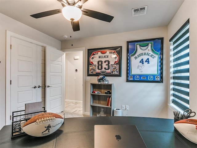 office area featuring ceiling fan