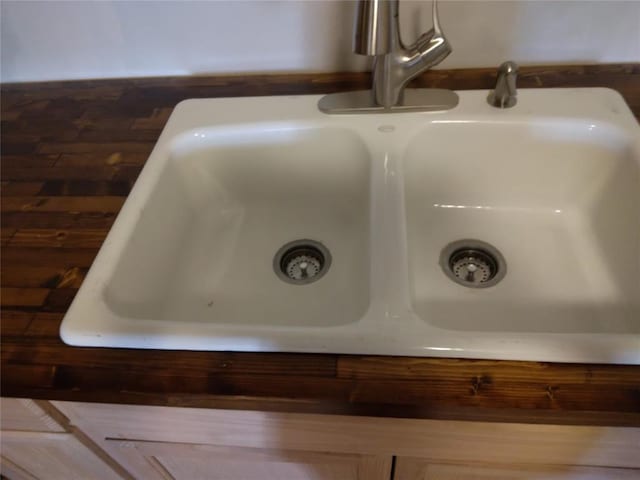 details with sink