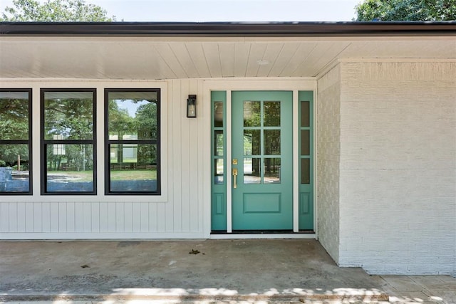 view of property entrance