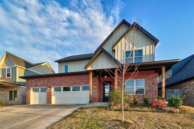 view of front of property featuring a garage