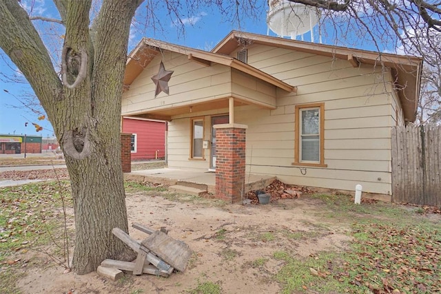 view of front of property