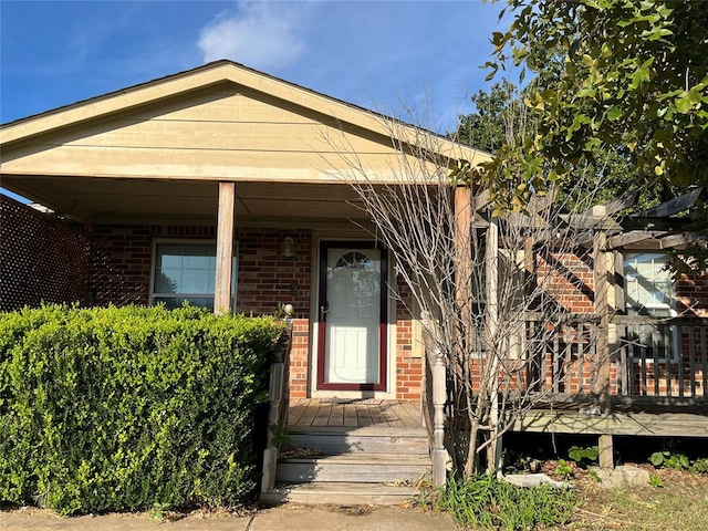 view of front of house featuring covered porch