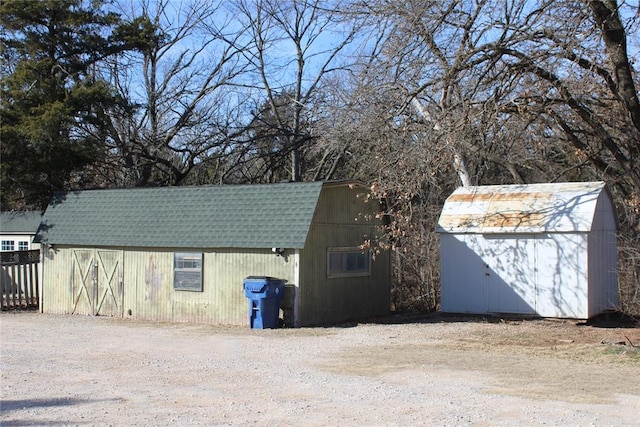 view of outbuilding