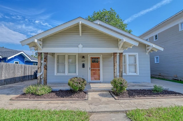 bungalow-style house with covered porch