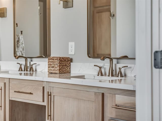 bathroom featuring sink