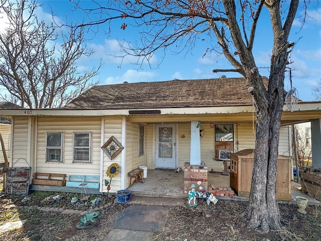 view of front of property with a porch