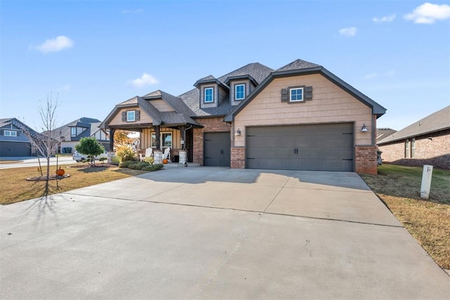 craftsman-style home with a porch and a front lawn