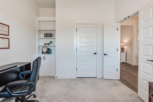 office with light colored carpet