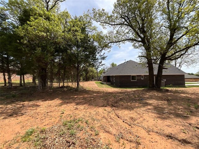 2402 Black Jack Way, Blanchard, OK 73010 - view of yard