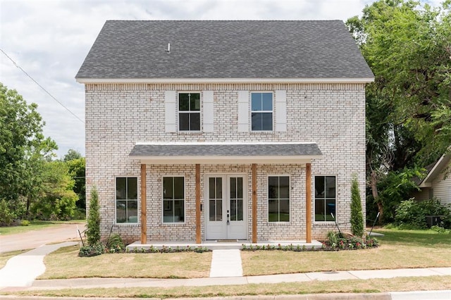 view of front facade with a front yard