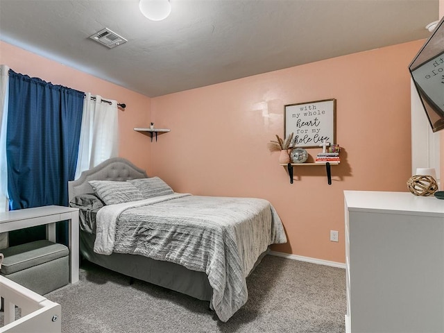 bedroom featuring carpet floors