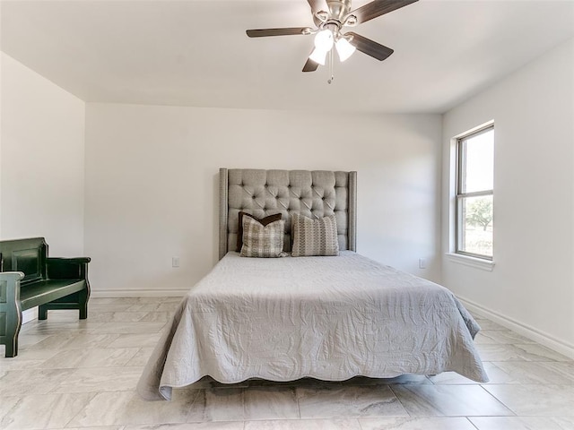 bedroom with ceiling fan