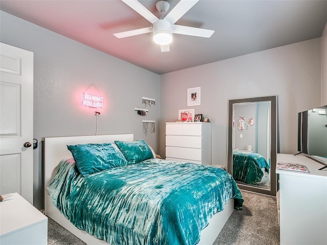 bedroom featuring carpet floors and ceiling fan