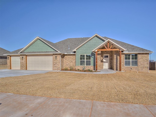 craftsman-style house featuring a garage