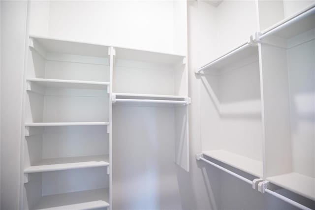 9237 NW 86th St, Yukon, OK 73099 - view of spacious closet