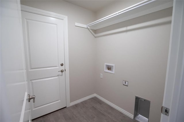1917 Taines Turn, Norman, OK 73072 - laundry area featuring hookup for a washing machine and wood finished floors