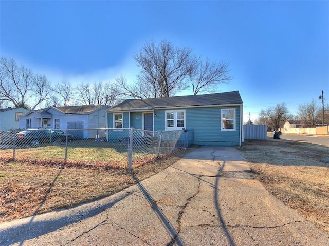 ranch-style home with a front yard