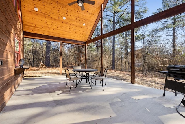 sunroom / solarium with ceiling fan