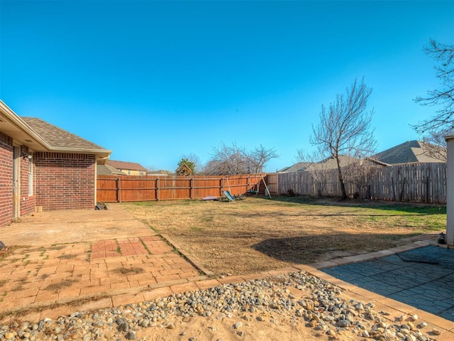 view of yard featuring a patio