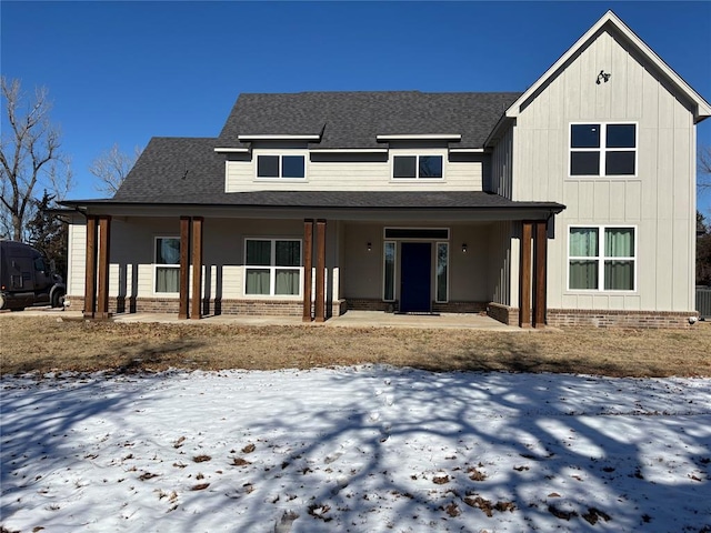 view of front of property featuring a porch