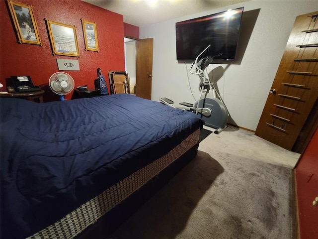 bedroom featuring carpet floors