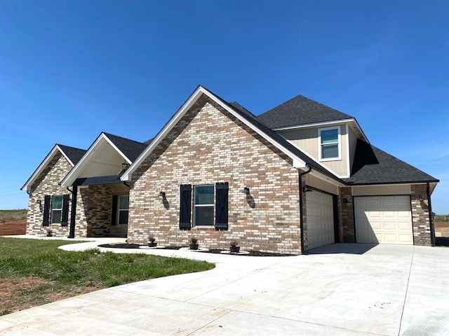 craftsman-style house featuring a garage