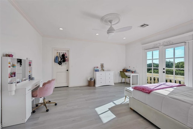 bedroom featuring ceiling fan, light hardwood / wood-style floors, ornamental molding, and access to outside