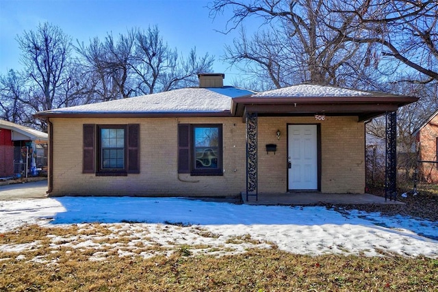 view of front of property