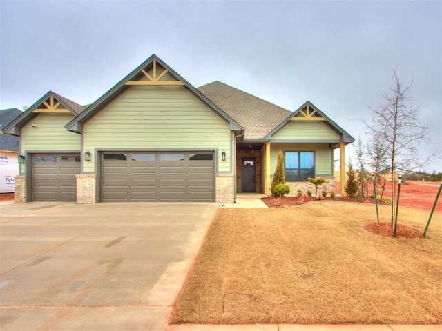 craftsman-style home with a garage