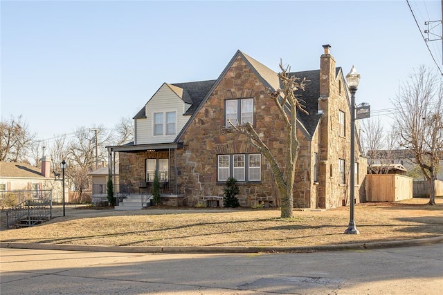 view of front of home featuring covered porch