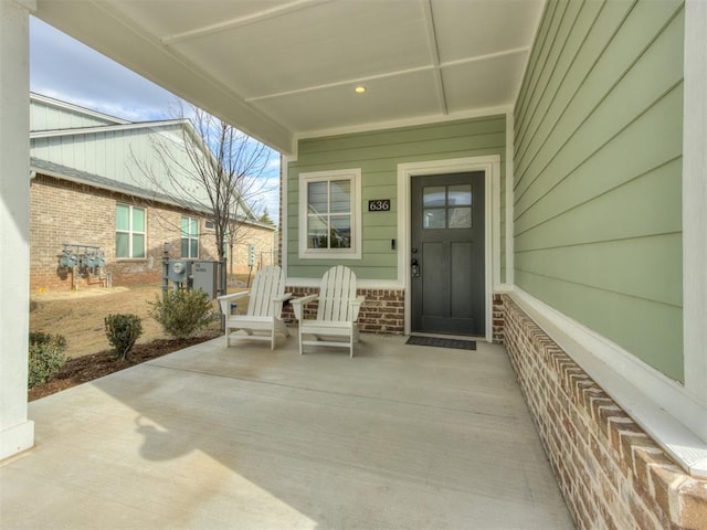 property entrance with a porch