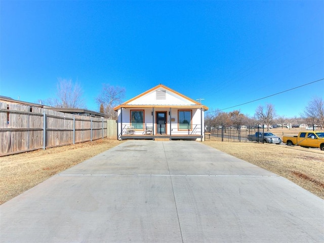 view of front of property with a porch