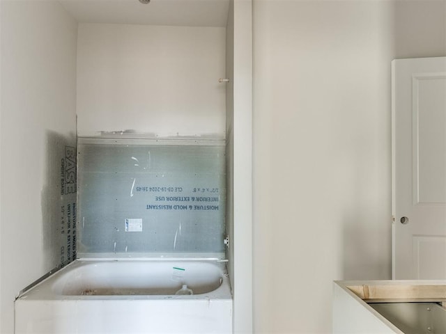 3305 NW 178th Ter, Edmond, OK 73012 - full bathroom with a tub