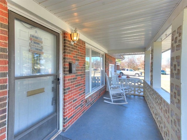 view of patio / terrace with covered porch