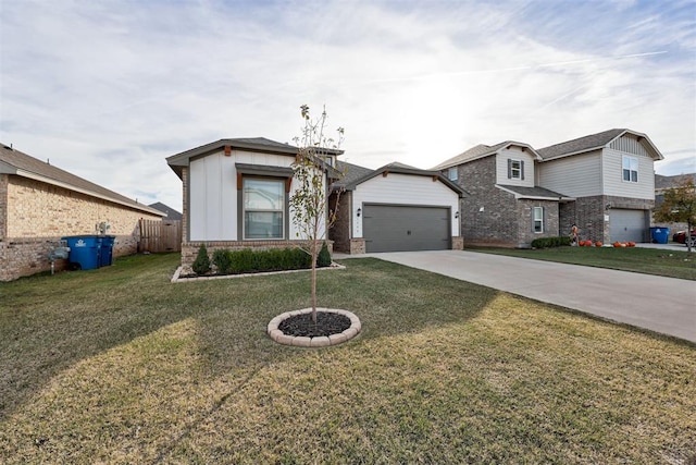 view of front of house featuring a front lawn