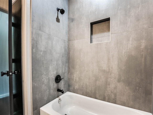 bathroom featuring shower / bathtub combination