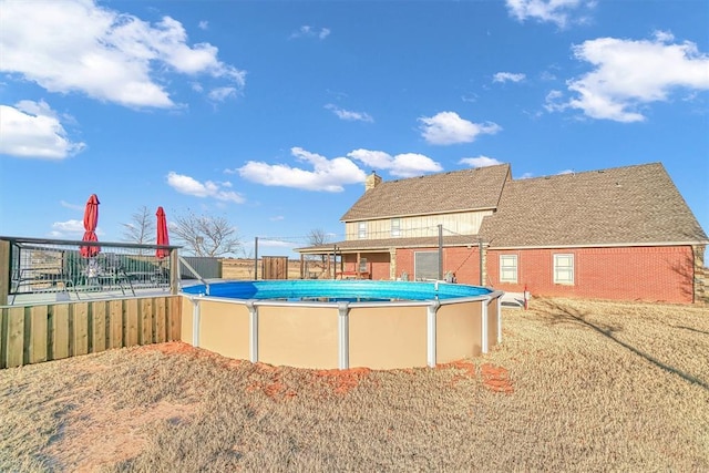 view of swimming pool