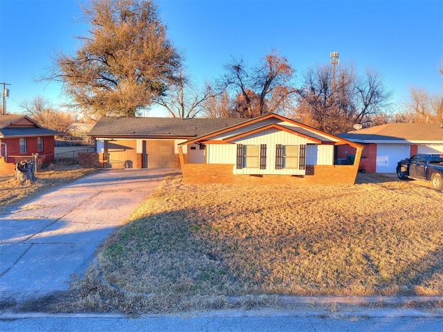 single story home with a carport