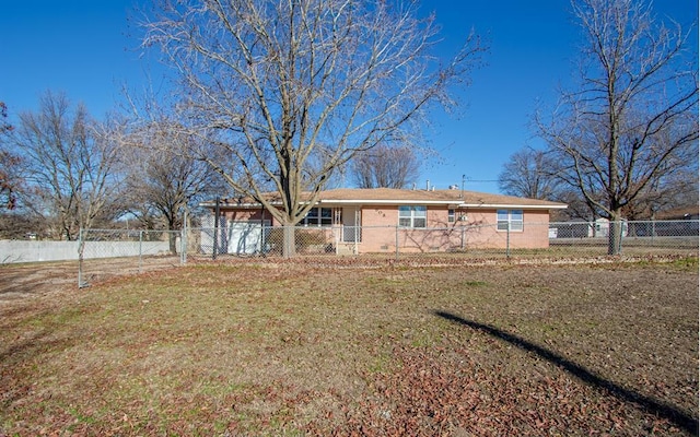 Listing photo 2 for 908 E Schmid St, Wynnewood OK 73098