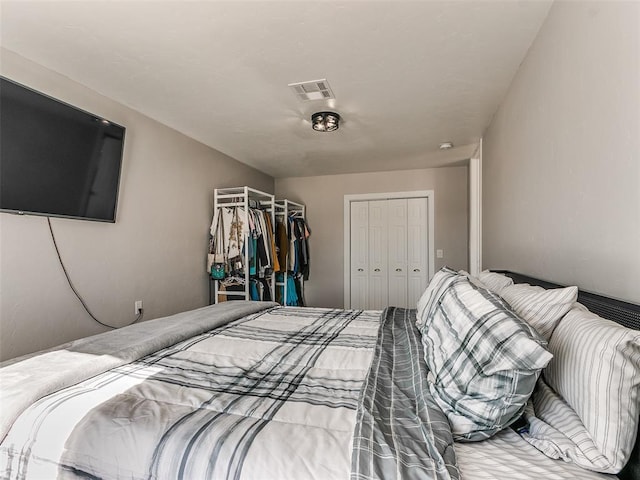 bedroom featuring a closet