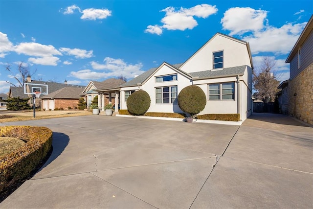 view of front of property