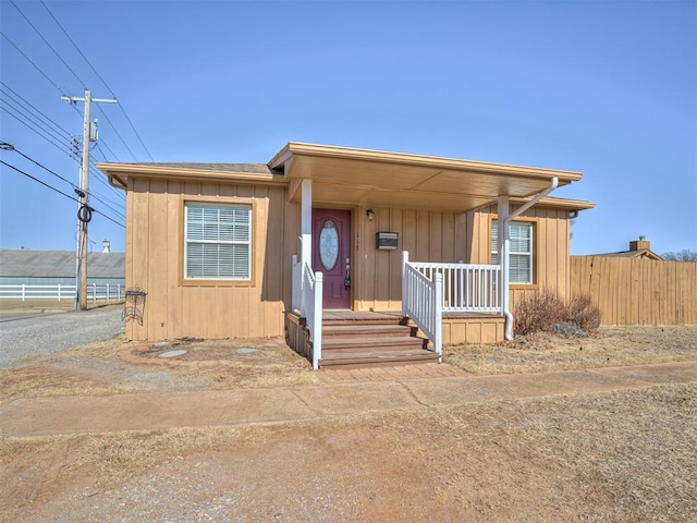 view of front of property