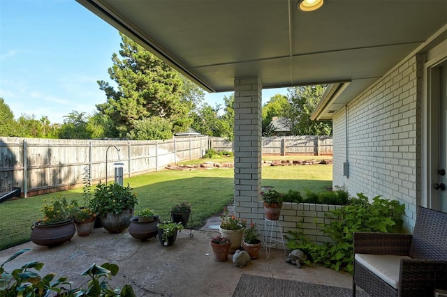 view of yard with a patio