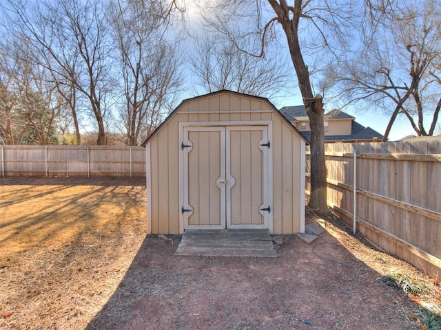 view of outbuilding