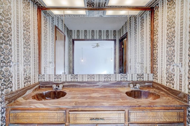 bathroom featuring sink