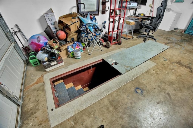 view of entry to storm shelter