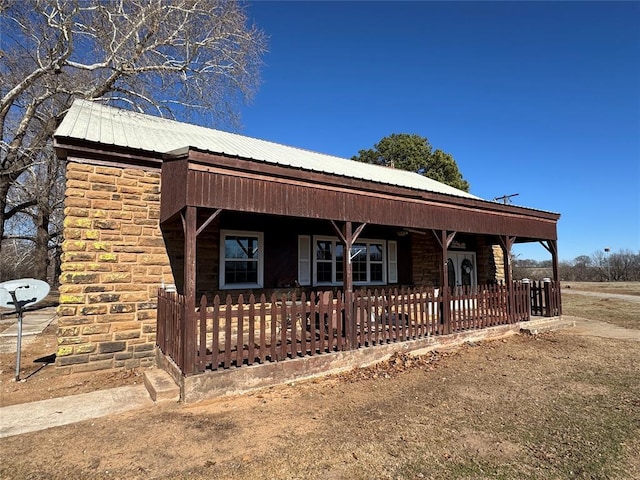 view of front of property with a porch