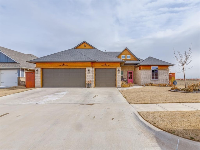 view of front facade with a garage