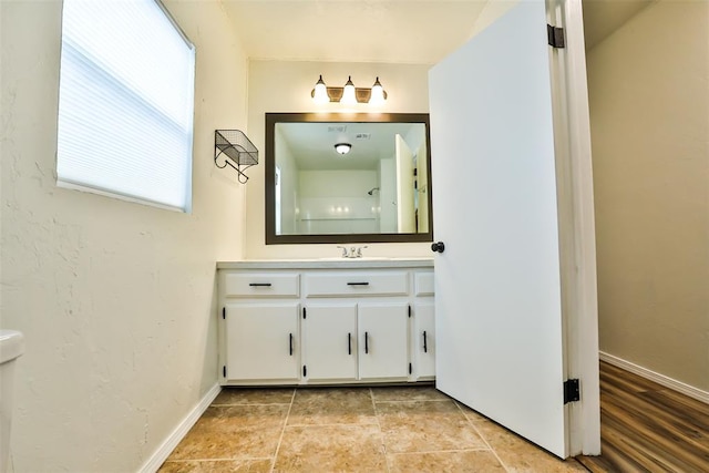 bathroom with vanity